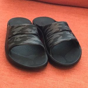 Oofos Black Camo Slides - New Mens-8 Womens-10 Eu-41